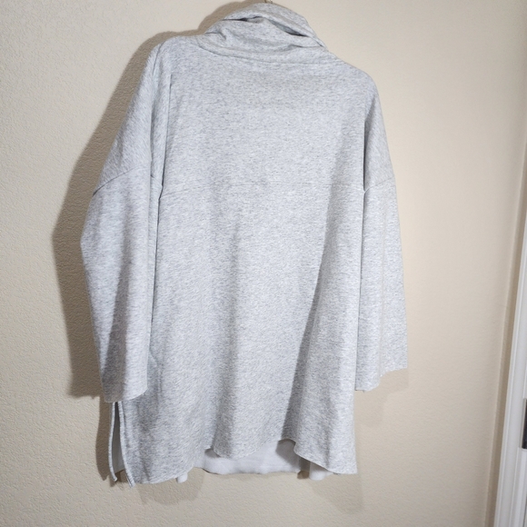 💓💓💓NWT UGG Poncho💓💓💓 - Picture 10 of 12